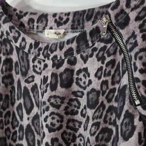 Love Riche | Black Gray Leopard Animal Print Long Sleeve Tunic Size L